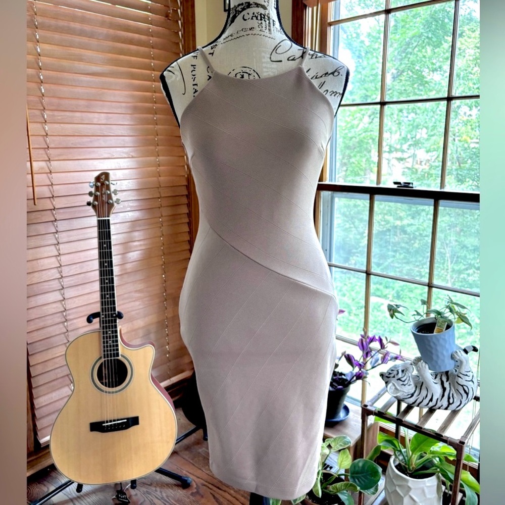 Beige Constructed Bodycon Windsor Formal Evening Midi Dress Size XS